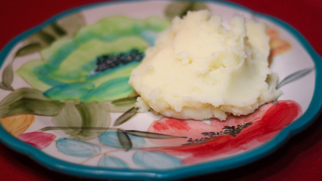 mashed potatoes thanksgiving meals side dishes recipe comfort food southern midwest buttery creamy potatoes