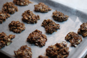 No Bake Granola Cookies - Great homemade snack for kids takes 5 minutes to make and full of healthy fats