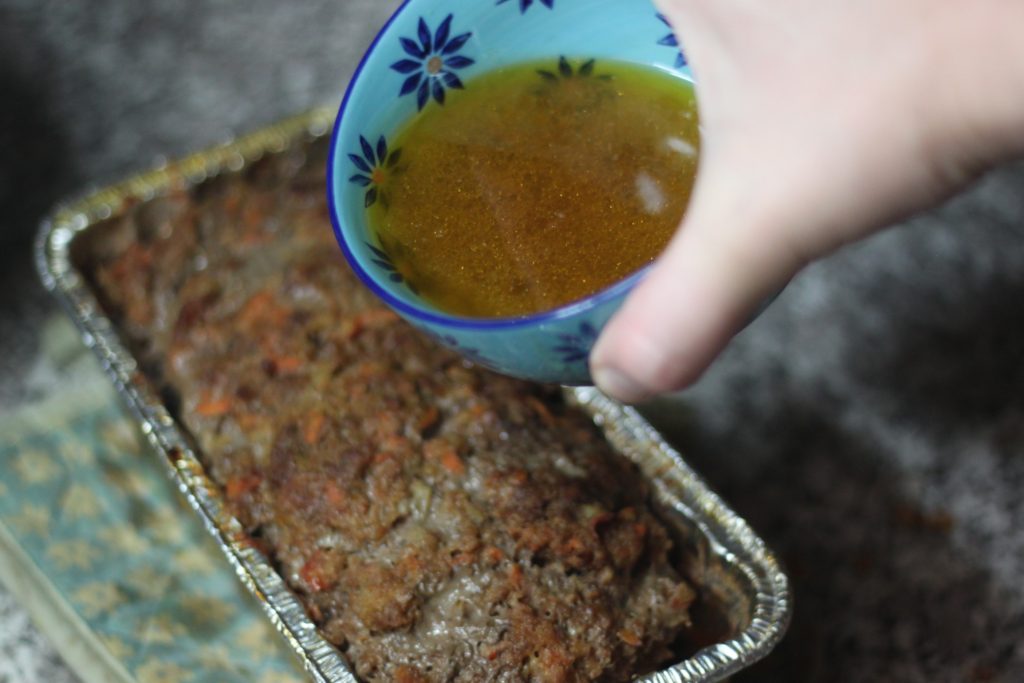 Garden Veggie Meatloaf – Delicious and flavorful meatloaf that includes a healthy serving of vegetables and tastes amazing – Family Food Dinner Recipe Ideas – Mom Cooks In – MidkidMama Blog