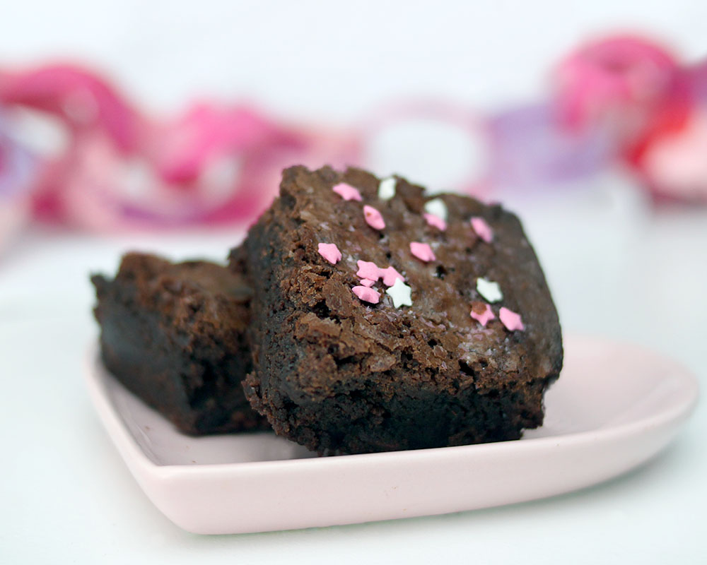 Fudgy chocolate chunk homemade brownie recipe