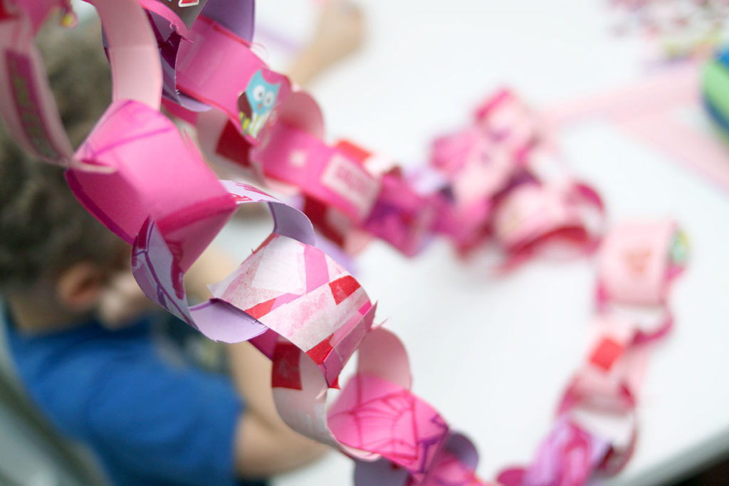 Valentine's Day paper chain craft for young kids and holiday home decor